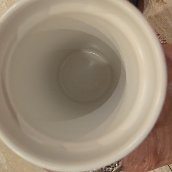 Starbuck's RARE and Limited Edition 2015 12 Ounce Lips XOXO Ceramic Travel Mug - Picture 7 of 12